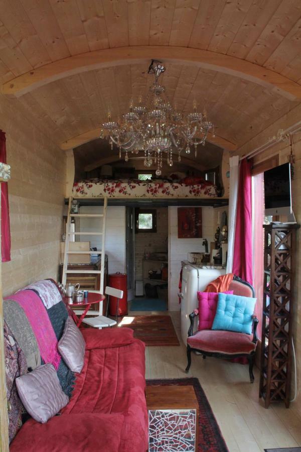 Hôtel Roulotte aux Peupliers à La Tour-dʼAigues Extérieur photo